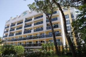 Отель Eraclea Palace Hotel  Эраклея Маре